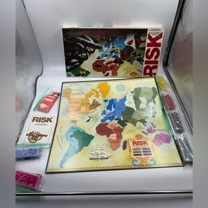 Vintage 1975 Parker Bros Risk Game Complete